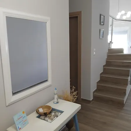 וילה Magnolia Nea Iraklitsa