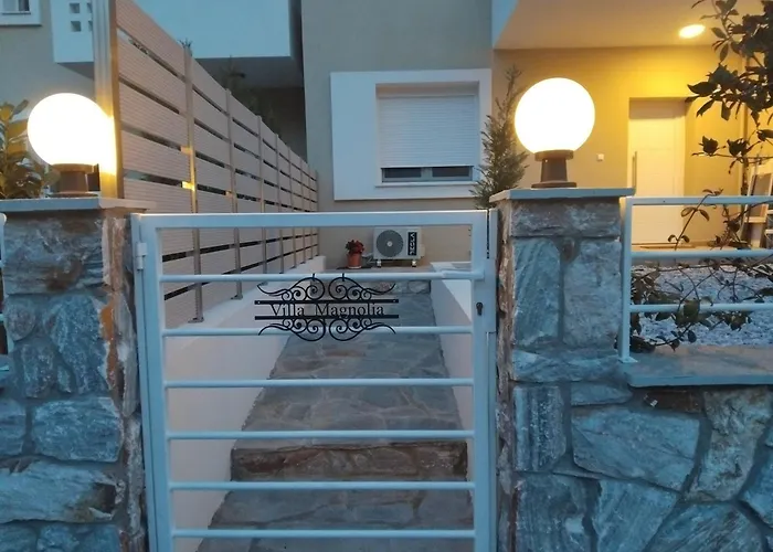 Magnolia Nea Iraklitsa